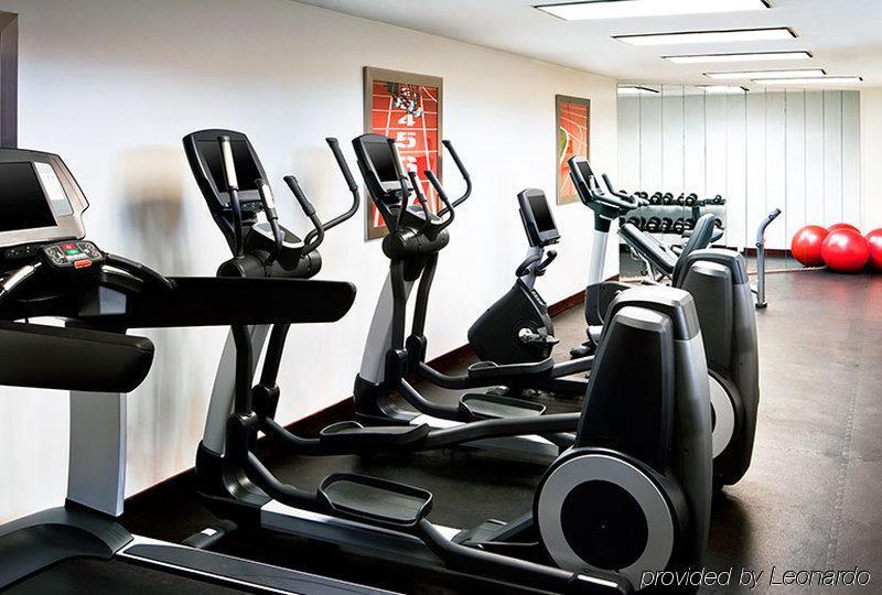 Four Points By Sheraton Richmond Airport Sandston Extérieur photo